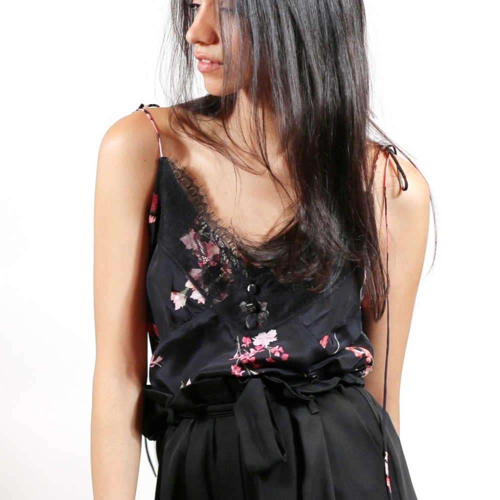 Natural Silk floral lace top with buttons